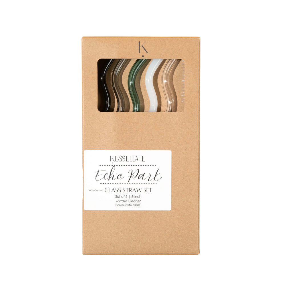 Kessellate Echo Pearl glass straw set in a cardboard packaging on a beige background