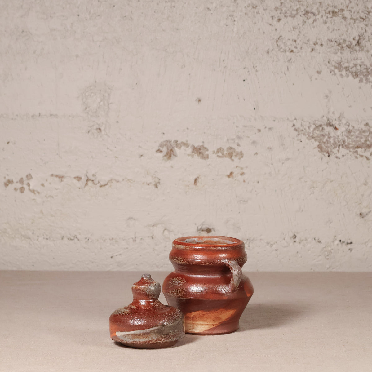 Auburn Vessel with Lid