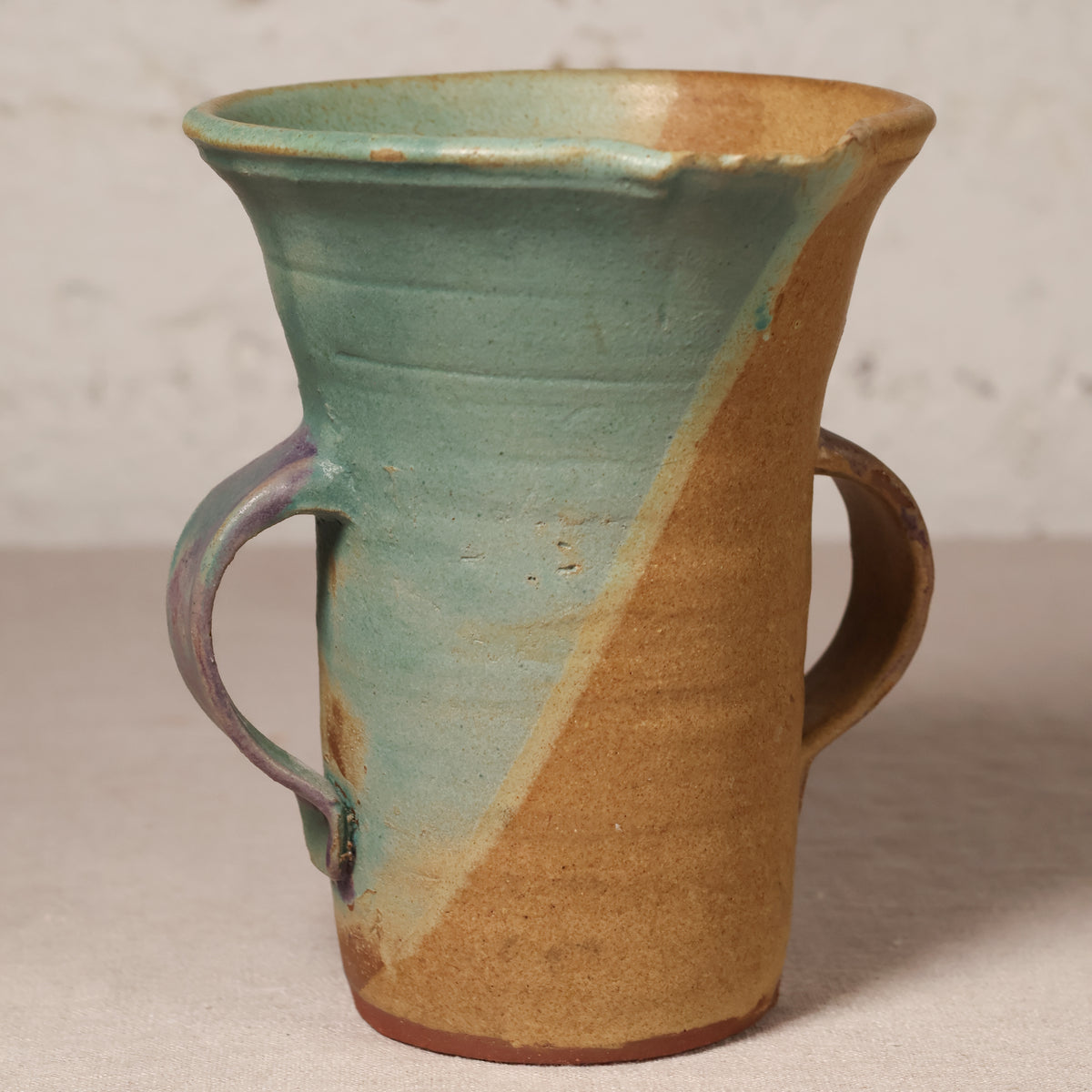 Duality Pitcher