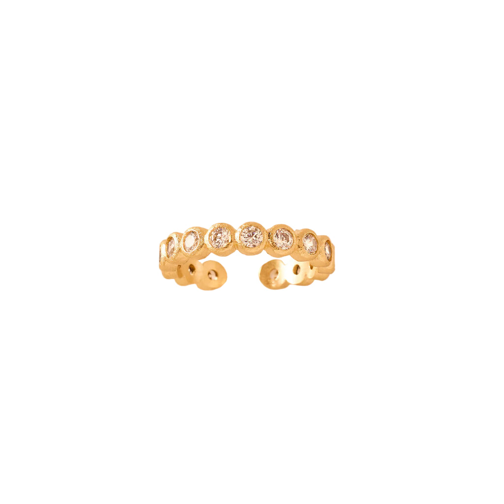 Gold ring with embedded clear cubic zirconia